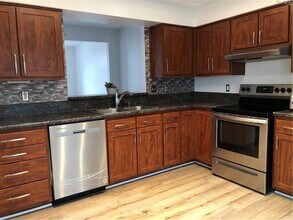 3656 Essex Pond Quay in Virginia Beach, VA - Building Photo - Building Photo