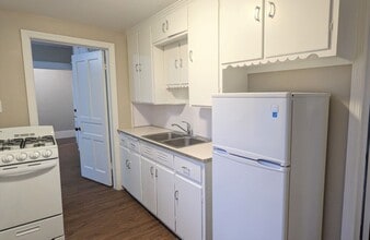 109 Irwin Ave in Muskegon, MI - Building Photo - Building Photo