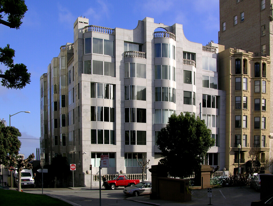 1150 Sacramento St in San Francisco, CA - Building Photo