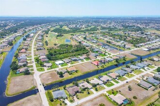 4 White Marsh Ln in Rotonda West, FL - Building Photo - Building Photo