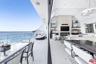 26504 Latigo Shore Dr in Malibu, CA - Building Photo - Building Photo