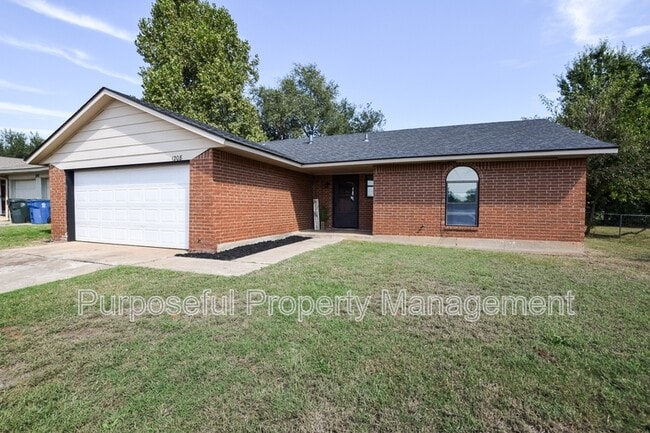 1208 Cathy Ln in Midwest City, OK - Building Photo - Building Photo