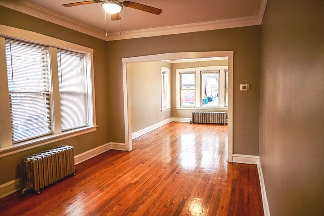 5527 W Potomac Ave in Chicago, IL - Building Photo - Building Photo