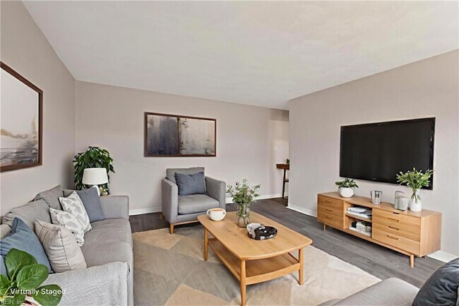 315 15th St, Unit 6 in Virginia Beach, VA - Foto de edificio - Building Photo