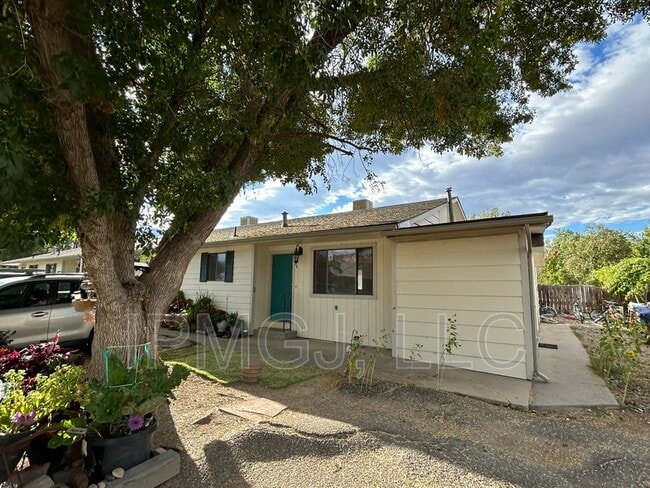 property at 856 Iowa Ave