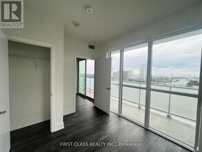 188 Fairview Mall Dr in Toronto, ON - Building Photo - Building Photo