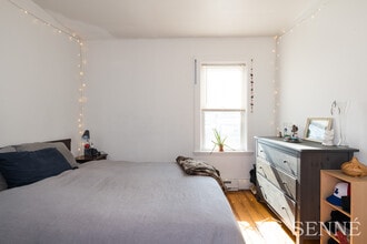 2 Hampshire Ct, Unit 2 in Cambridge, MA - Foto de edificio - Building Photo