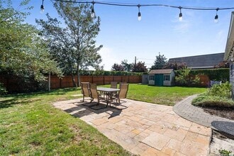 25 A Gardners Ln in Hampton Bays, NY - Building Photo - Building Photo