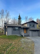 3200 N Snow Goose Dr in Wasilla, AK - Building Photo - Building Photo
