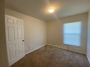 5521 Gillot Blvd in Port Charlotte, FL - Building Photo - Building Photo