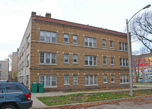 Fairmount Apartments in Milwaukee, WI - Building Photo - Building Photo