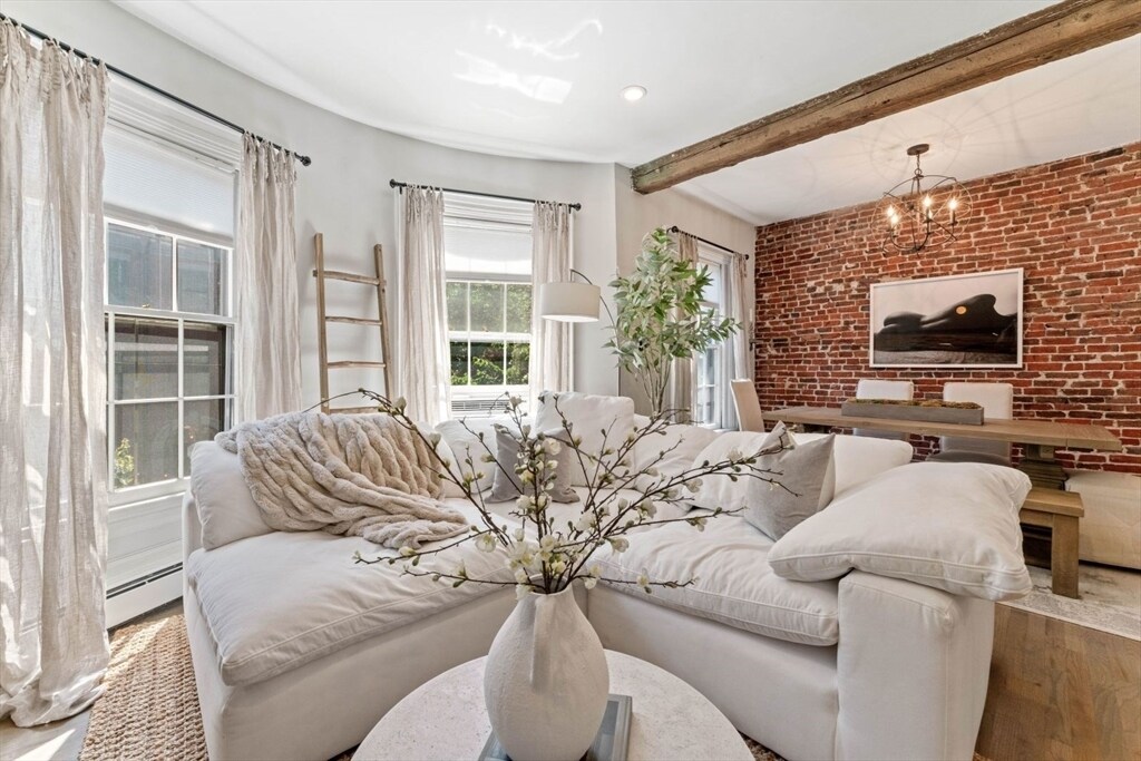 91 Waltham St in Boston, MA - Foto de edificio