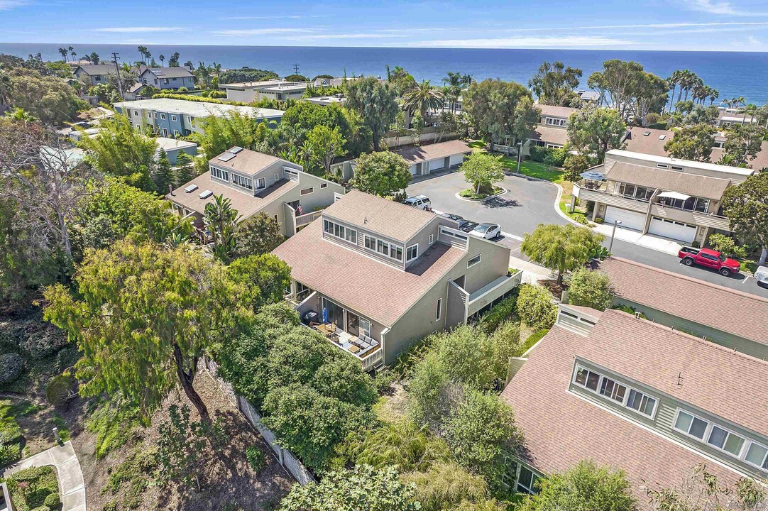 1709 Kennington Rd in Encinitas, CA - Building Photo