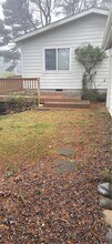 103 SE 145th Dr in South Beach, OR - Building Photo - Building Photo