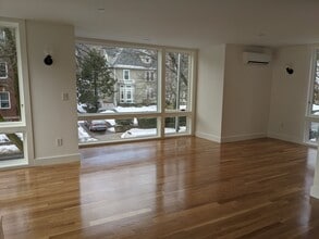 71 Winchester St, Unit B in Brookline, MA - Building Photo - Building Photo