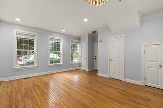 10 Golden Ash Way in Gaithersburg, MD - Foto de edificio - Building Photo