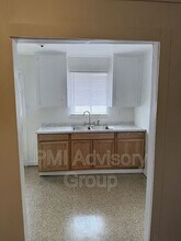 203 SW Heights Rd in Topeka, KS - Building Photo - Building Photo