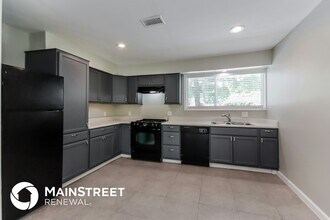 24518 Pine Canyon Dr in Spring, TX - Building Photo - Building Photo