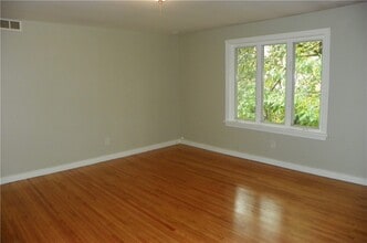 575 Ridge Rd in Webster, NY - Building Photo - Building Photo