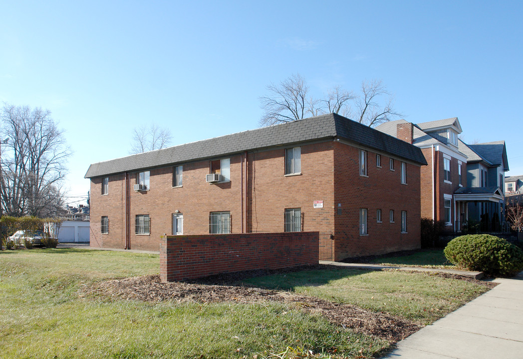 1059 E Long St in Columbus, OH - Foto de edificio