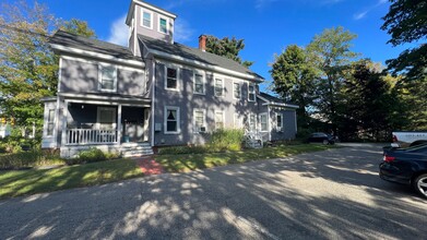 182 High Street in Hampton, NH - Building Photo - Interior Photo