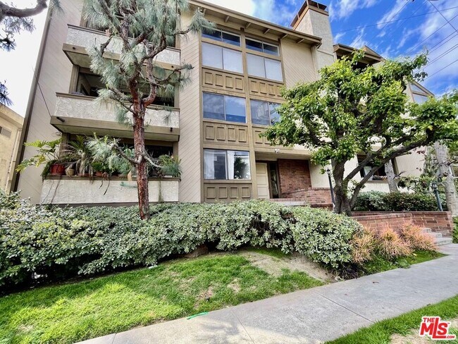 property at 1505 Purdue Ave