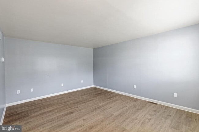 348 Woodlawn Terrace in Collingswood, NJ - Building Photo - Building Photo