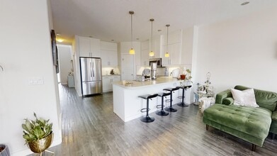 14948-1102A 102A St in Grande Prairie, AB - Building Photo - Building Photo