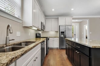 718 Truett Dr in Tallahassee, FL - Building Photo - Building Photo