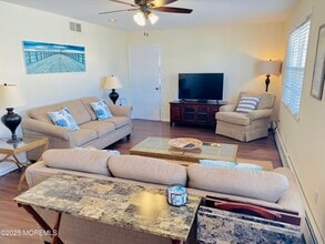 19 Diane Ln in Seaside Heights, NJ - Building Photo - Building Photo