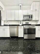 WEST 12 STREET in New York, NY - Building Photo - Building Photo