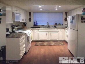 1900 E Minaret Cir in Reno, NV - Building Photo - Building Photo