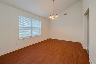 3906 Quiet Pl Dr in Houston, TX - Building Photo - Building Photo