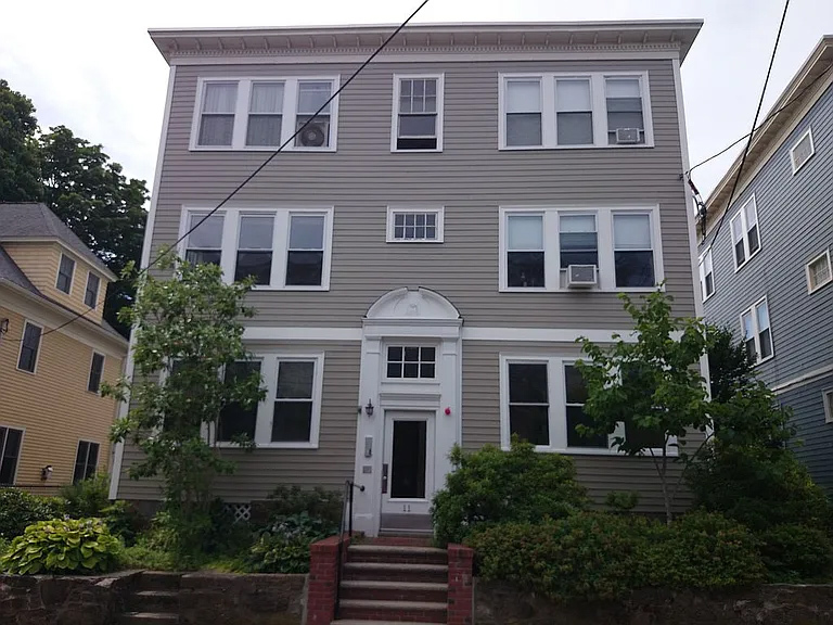 11 Sedgwick St, Unit 7 in Boston, MA - Foto de edificio