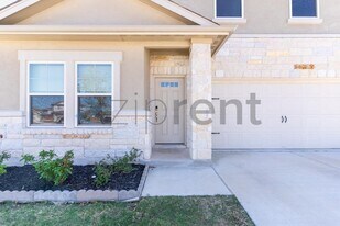 205 Ethan Run in Andice, TX - Building Photo