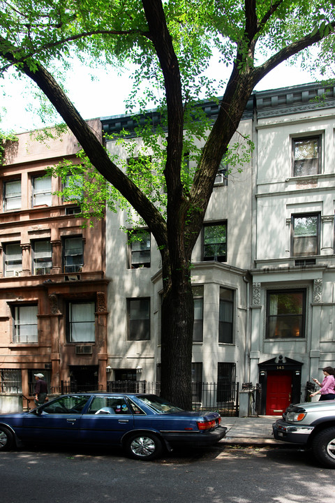 147 W 95th St in New York, NY - Foto de edificio