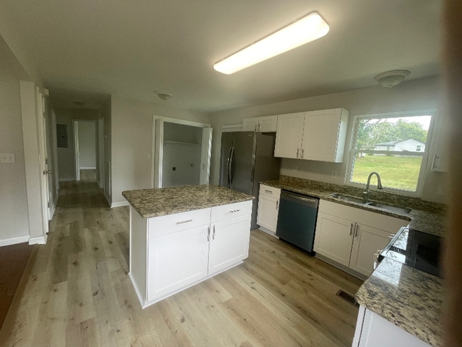 135 Clauson Dr in Columbia, TN - Building Photo - Building Photo