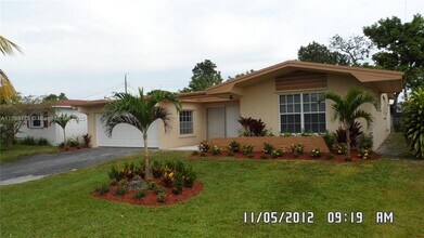 6737 Pansy Dr in Miramar, FL - Building Photo - Building Photo