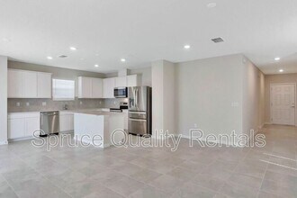 7708 Syracuse Dr in Clermont, FL - Building Photo - Building Photo