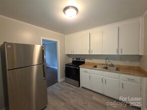 3818 Winfield Dr in Charlotte, NC - Building Photo - Building Photo