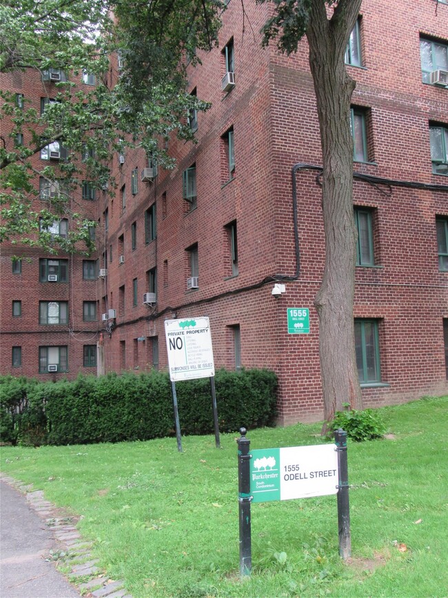 property at 1555 Odell St