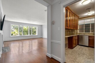 270 Beacon St, Unit G in Boston, MA - Building Photo - Building Photo