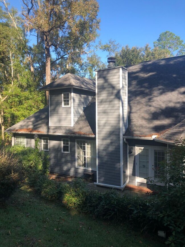 3608 Donegal Dr in Tallahassee, FL - Building Photo - Building Photo