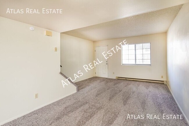 25 Royal Crest Dr-Unit -A in Pueblo, CO - Building Photo - Building Photo