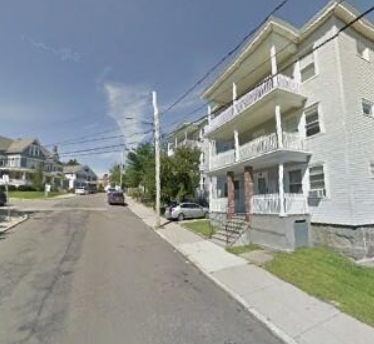 7-9 Roxana St in Hyde Park, MA - Building Photo