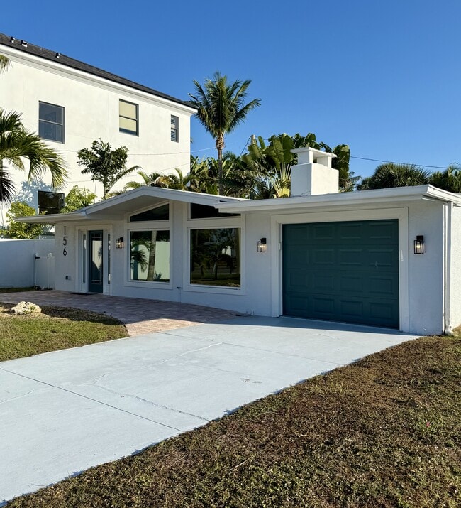 156 N Boulevard of the Presidents in Sarasota, FL - Building Photo - Building Photo