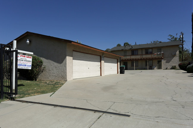 1445 N H St in San Bernardino, CA - Building Photo - Primary Photo