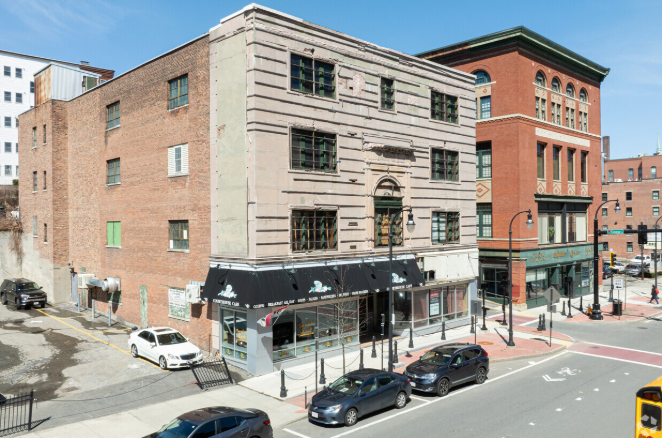 204 Main St in Worcester, MA - Building Photo