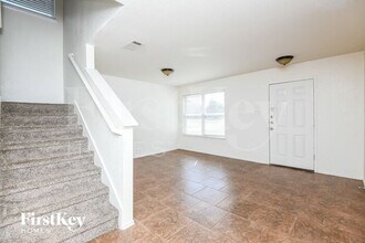 324 Bob White Dr in Red Oak, TX - Building Photo - Building Photo