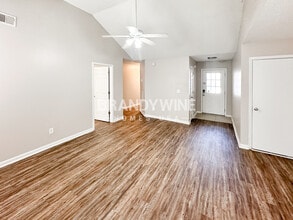 5389 Sand Bar Ln in College Park, GA - Building Photo - Building Photo